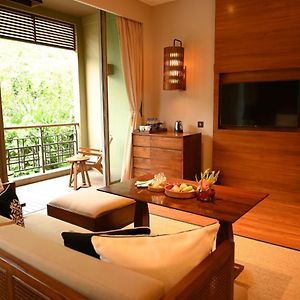 Luxury Room King Bed